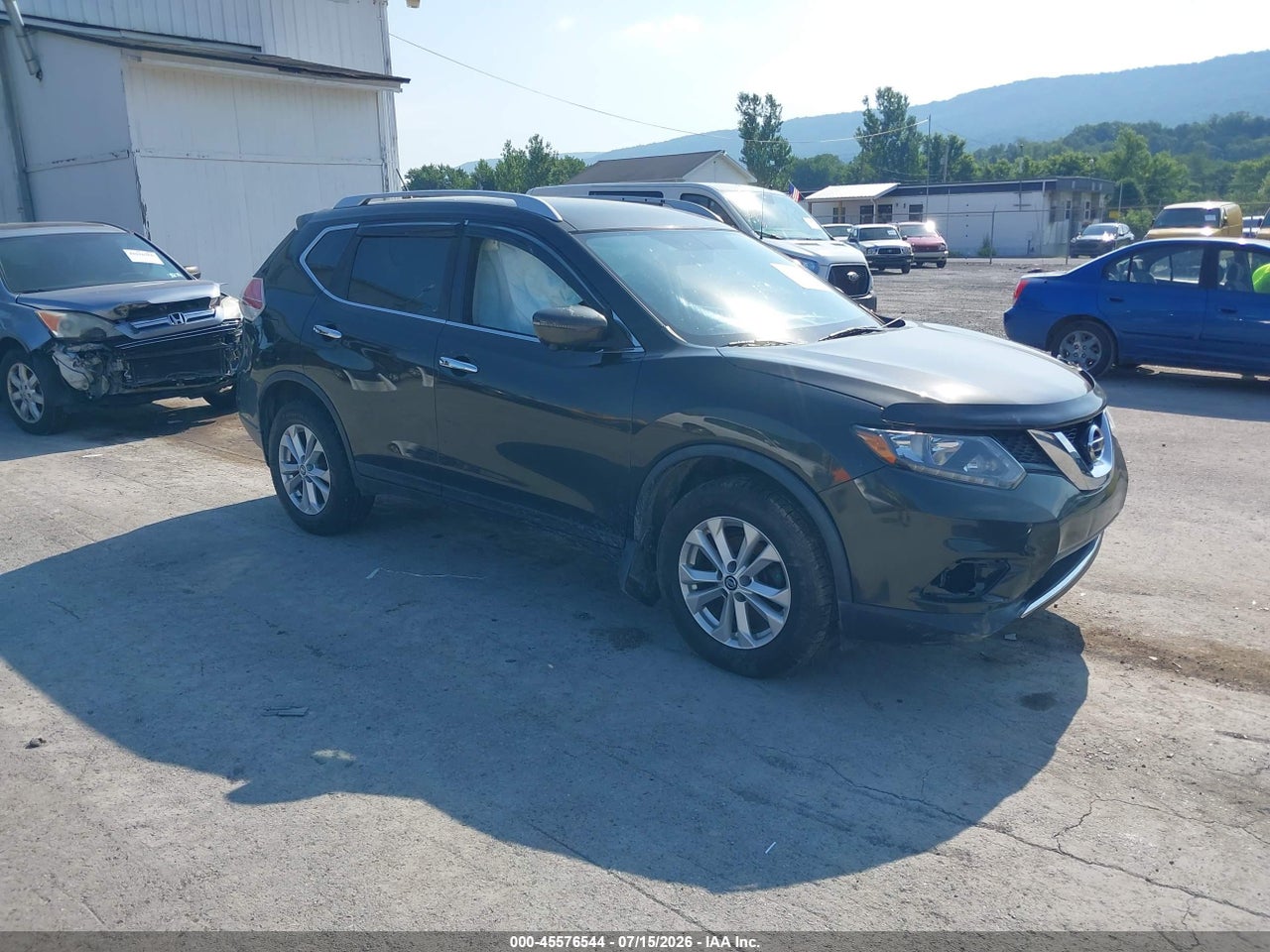 KNMAT2MV9GP****** · 2016 NISSAN ROGUE SV