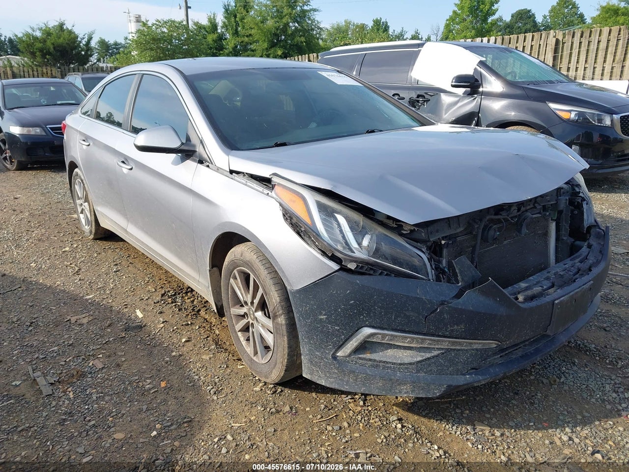 5NPE24AF6FH****** · 2015 HYUNDAI SONATA SE