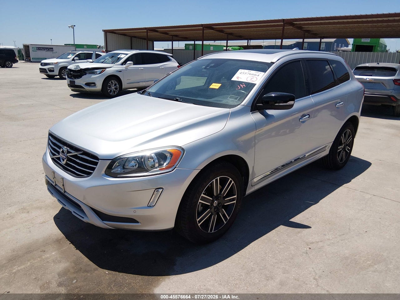 2017 VOLVO XC60 T5 DYNAMIC · 2/11