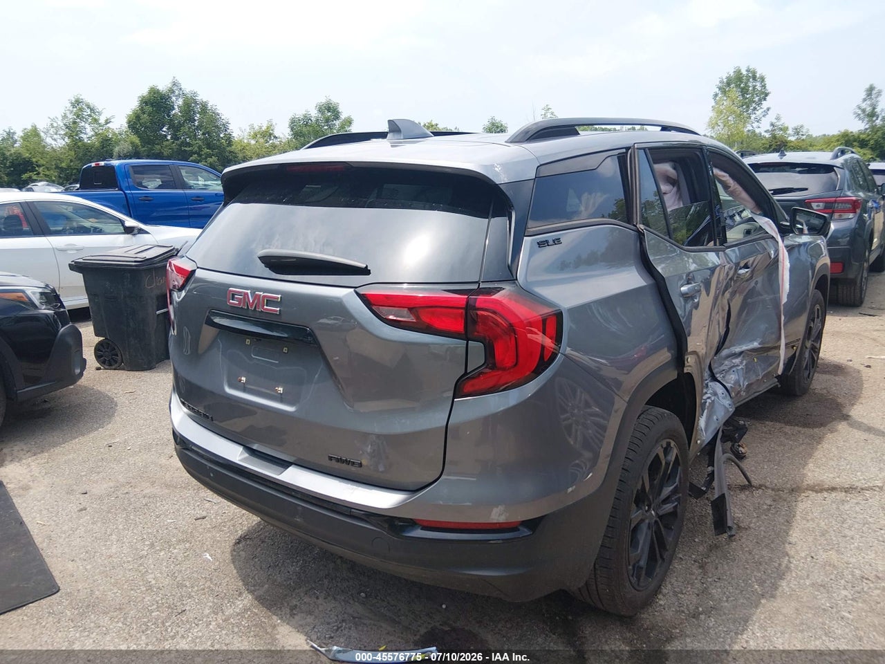 2020 GMC TERRAIN AWD SLE · 4/11