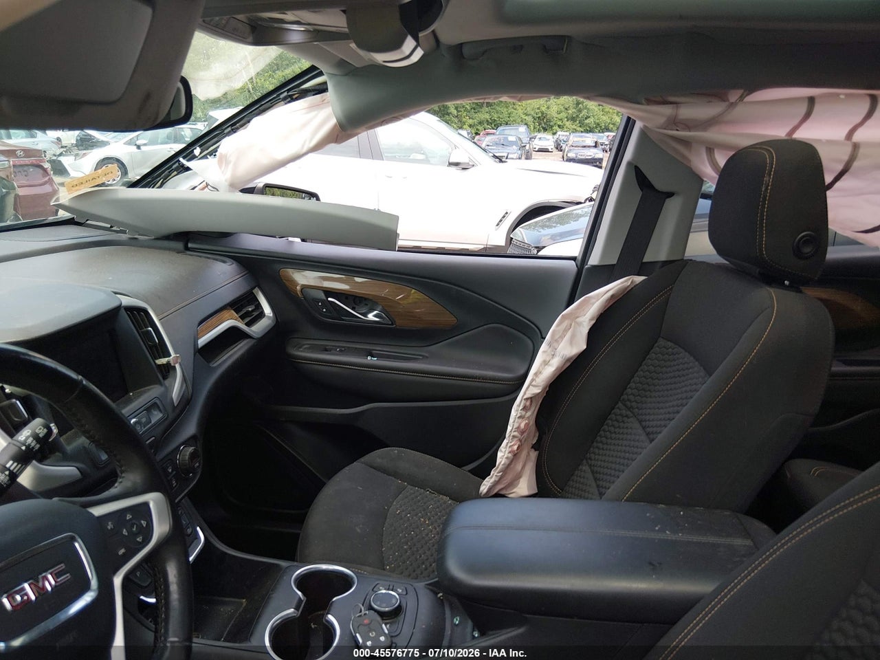 2020 GMC TERRAIN AWD SLE · 5/11
