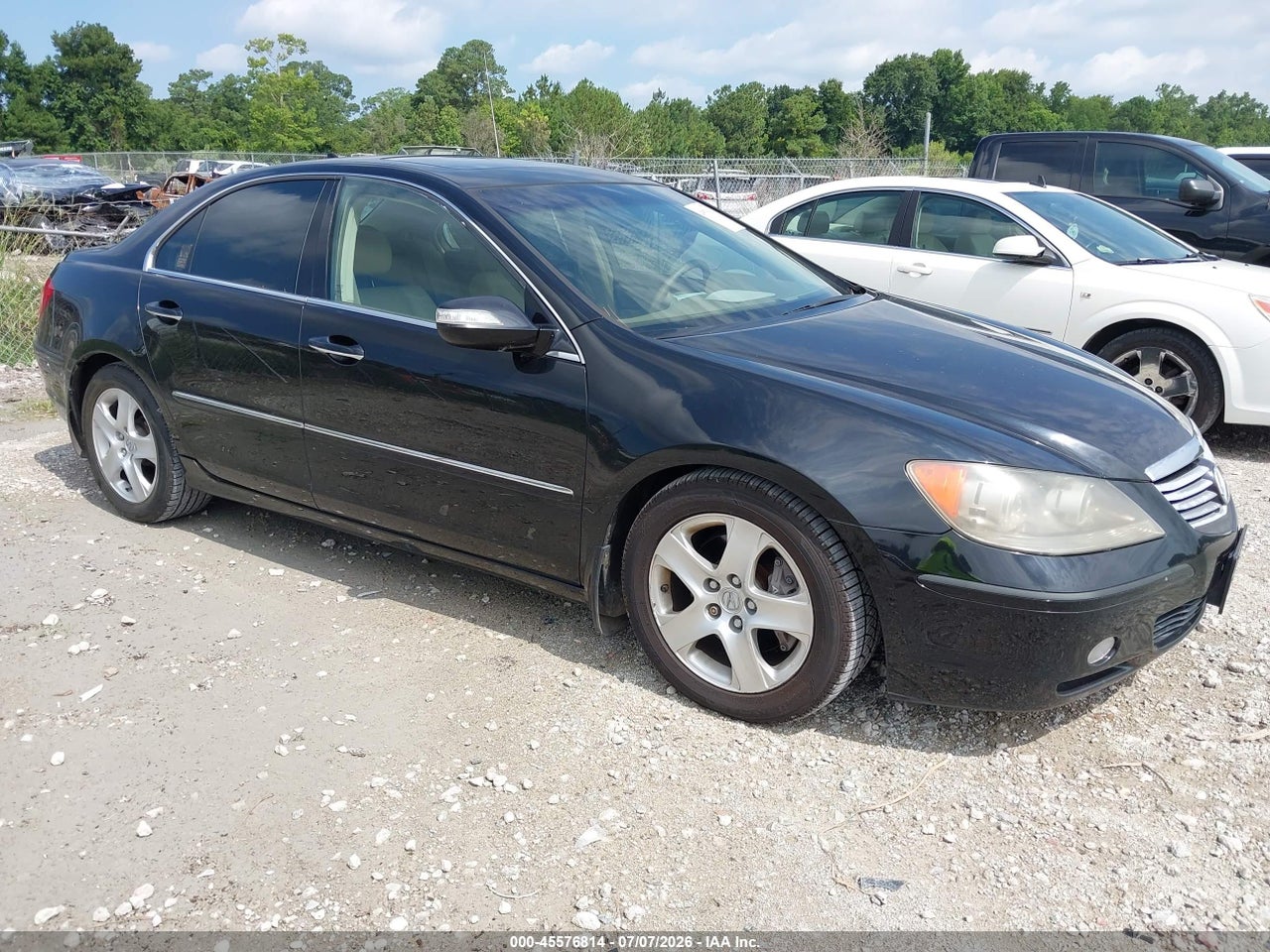 JH4KB16575C****** · 2005 ACURA RL 3.5