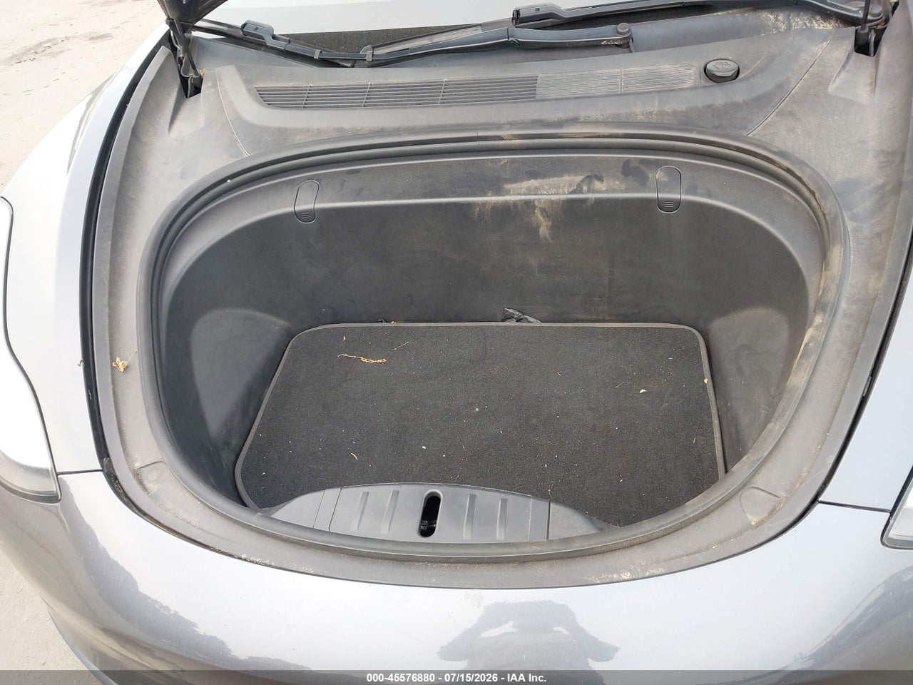 5YJ3E1EB2KF****** · 2019 TESLA MODEL 3 LONG RANGE/PERFORMANCE · 10/11