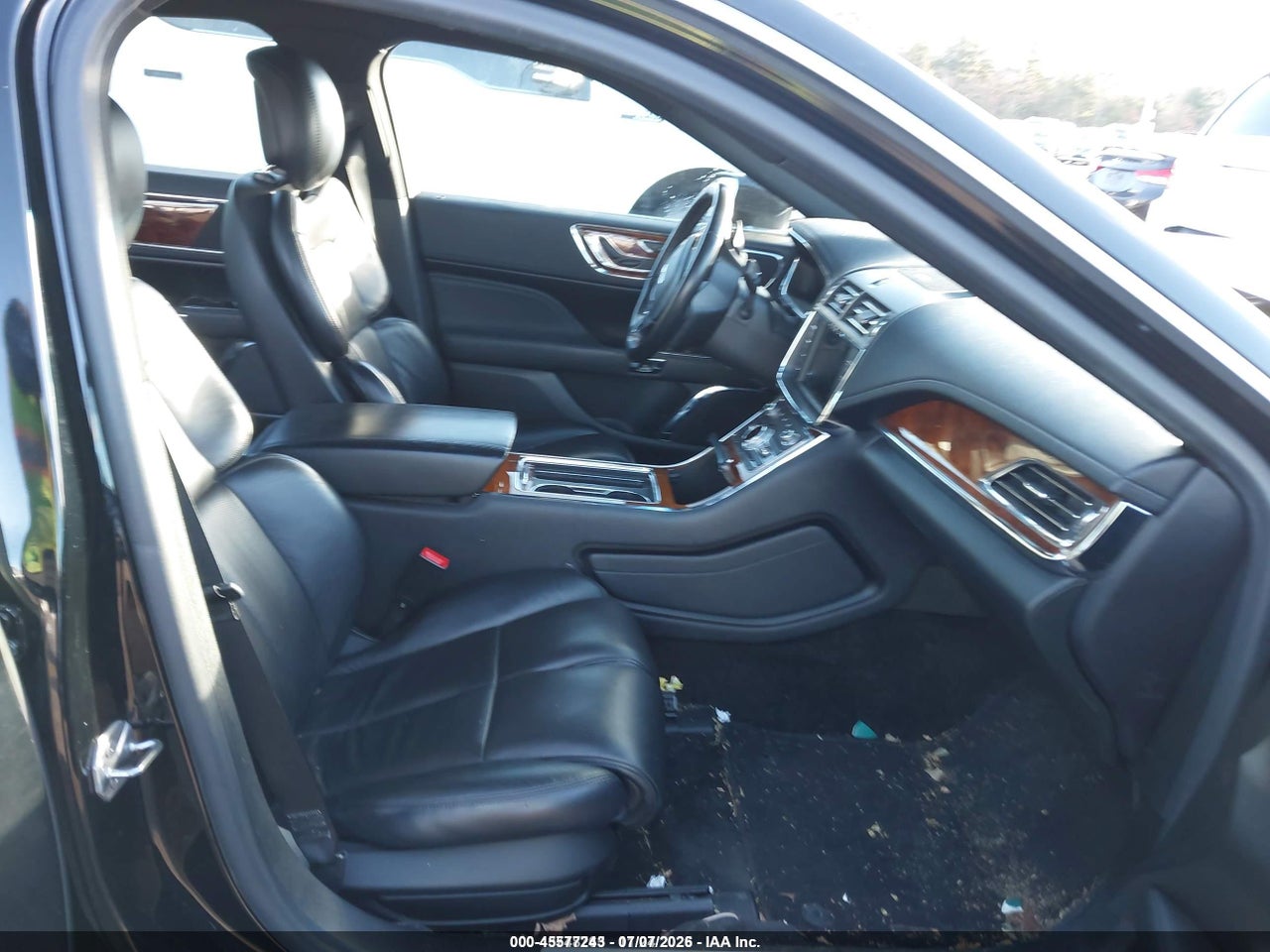 2017 LINCOLN CONTINENTAL SELECT · 5/11