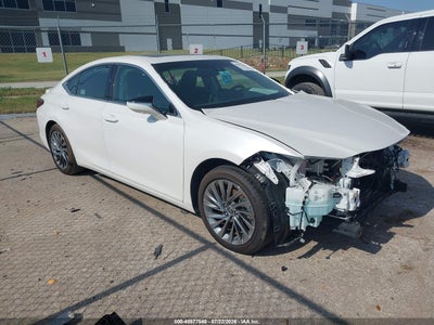 2024 LEXUS ES 300H LUXURY