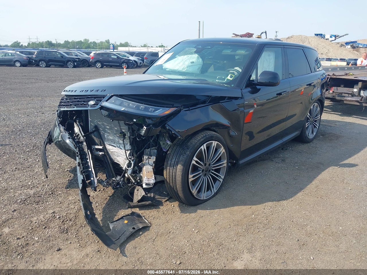 2026 LAND ROVER RANGE ROVER SPORT P360 SE · 2/11