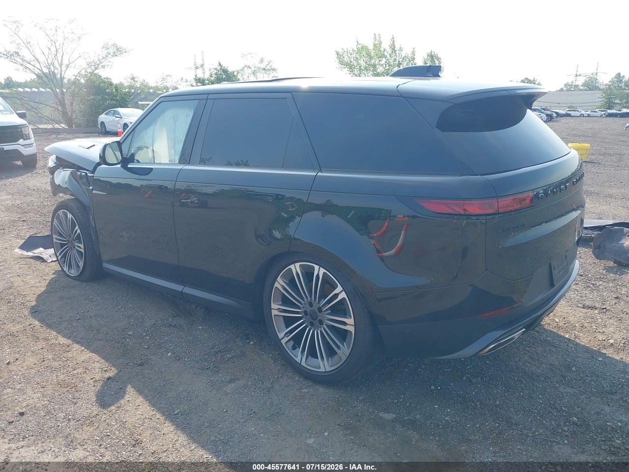 2026 LAND ROVER RANGE ROVER SPORT P360 SE · 3/11