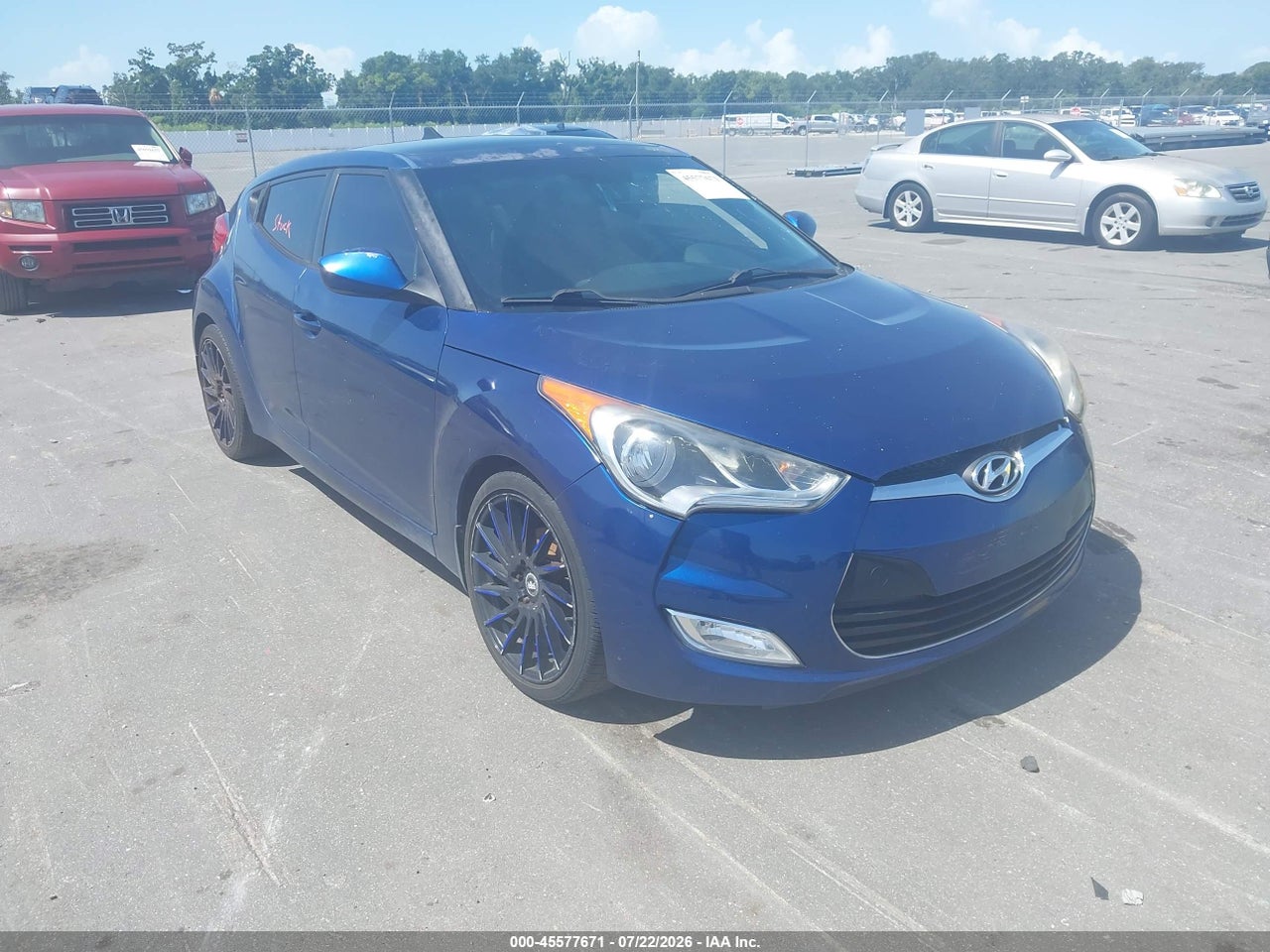 KMHTC6AD1GU****** · 2016 HYUNDAI VELOSTER