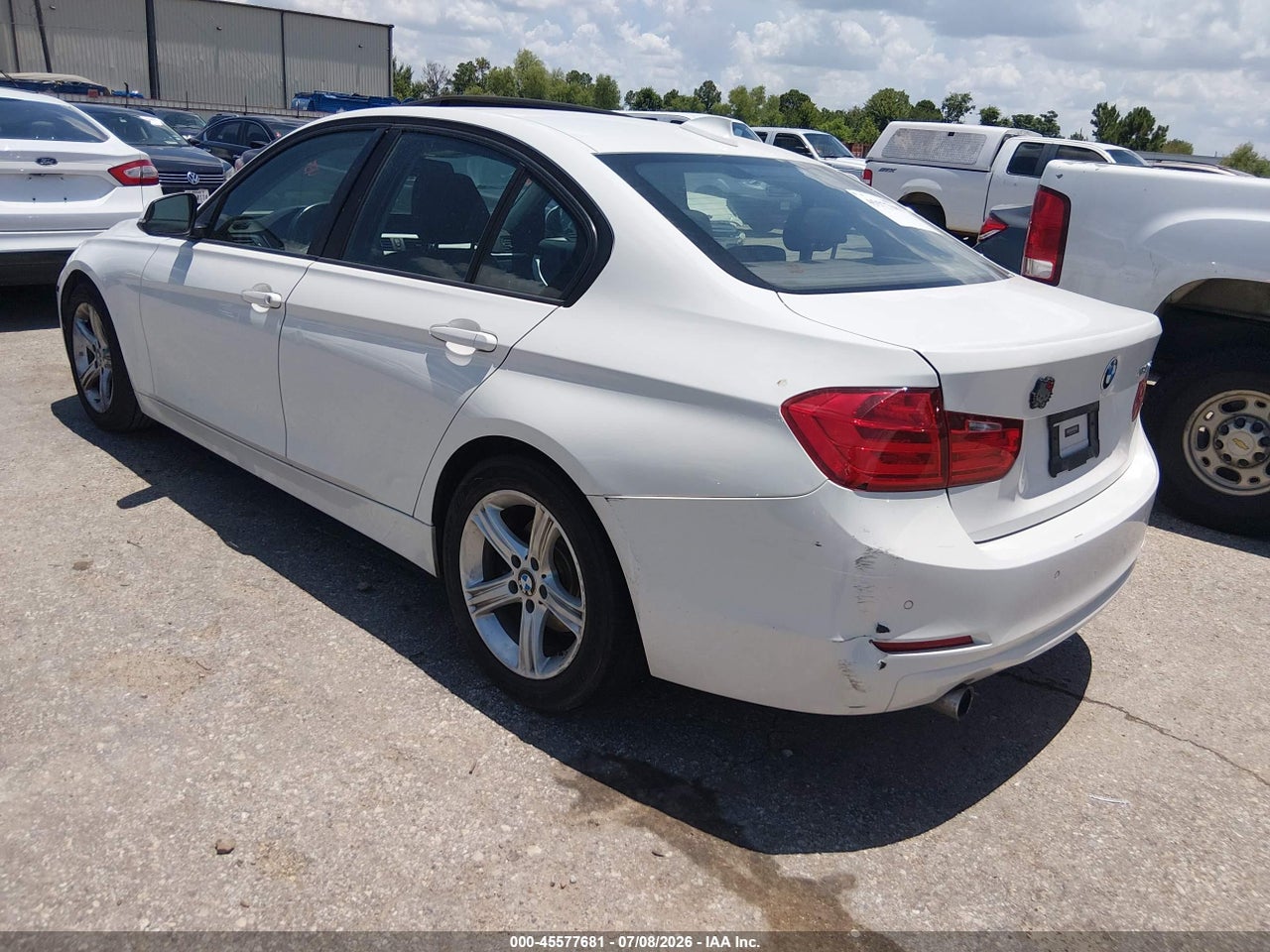 2015 BMW 320I   · 3/11