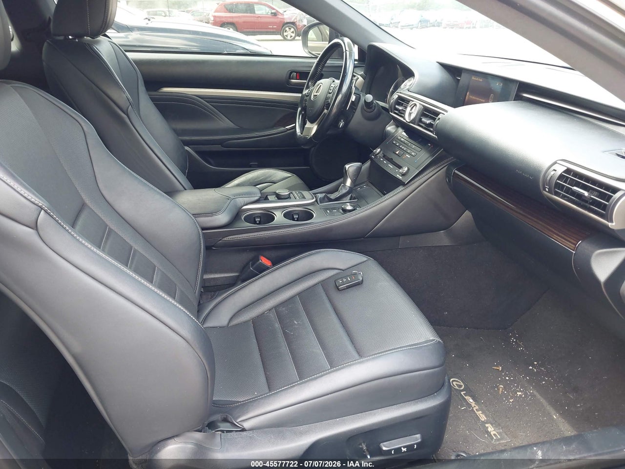 2017 LEXUS RC 200T · 5/11