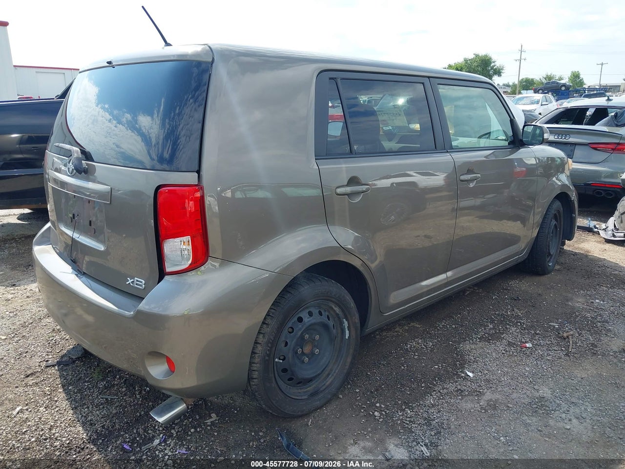 2012 SCION XB · 4/11