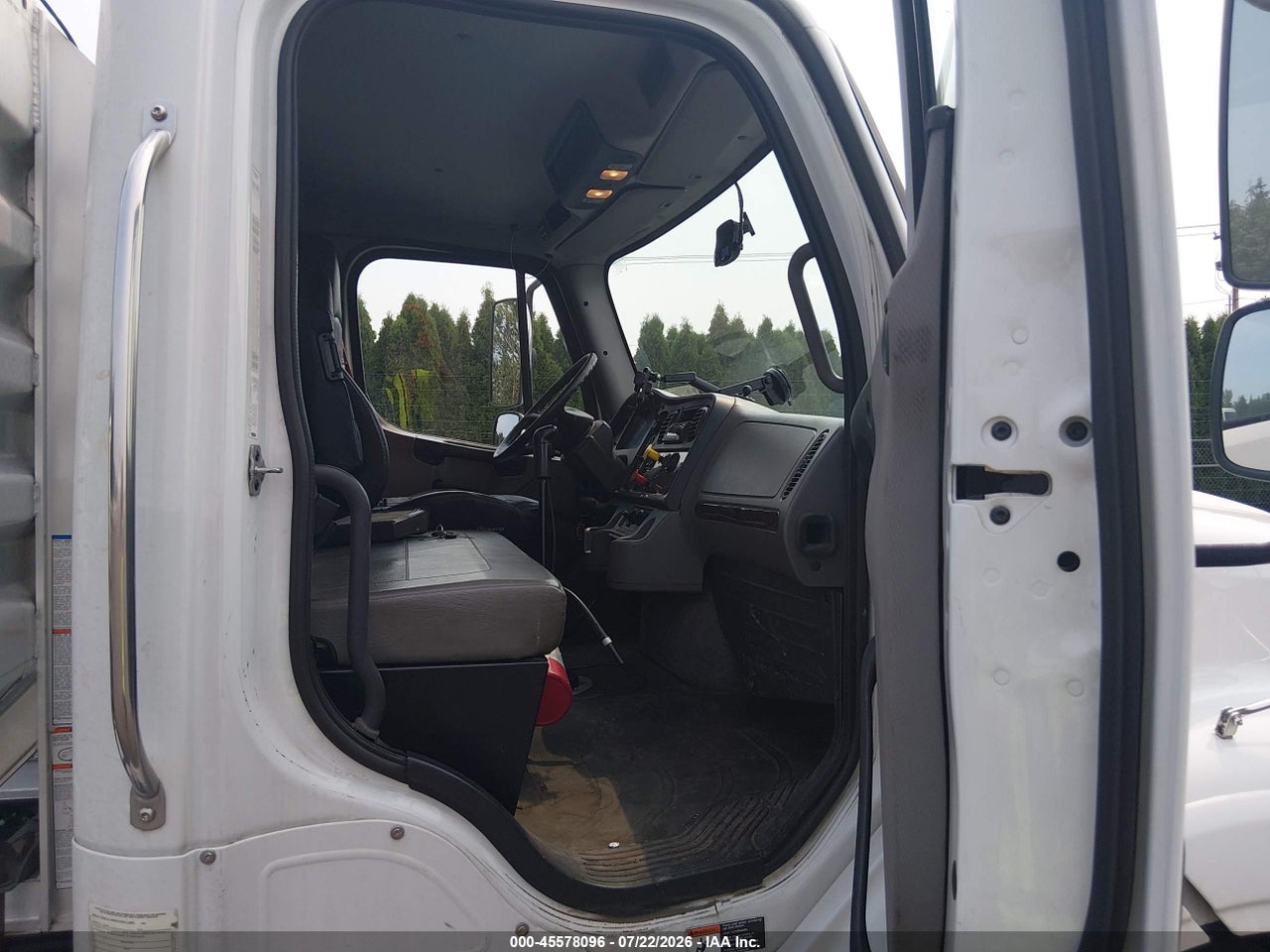 2014 FREIGHTLINER M2 112 MEDIUM DUTY · 5/11