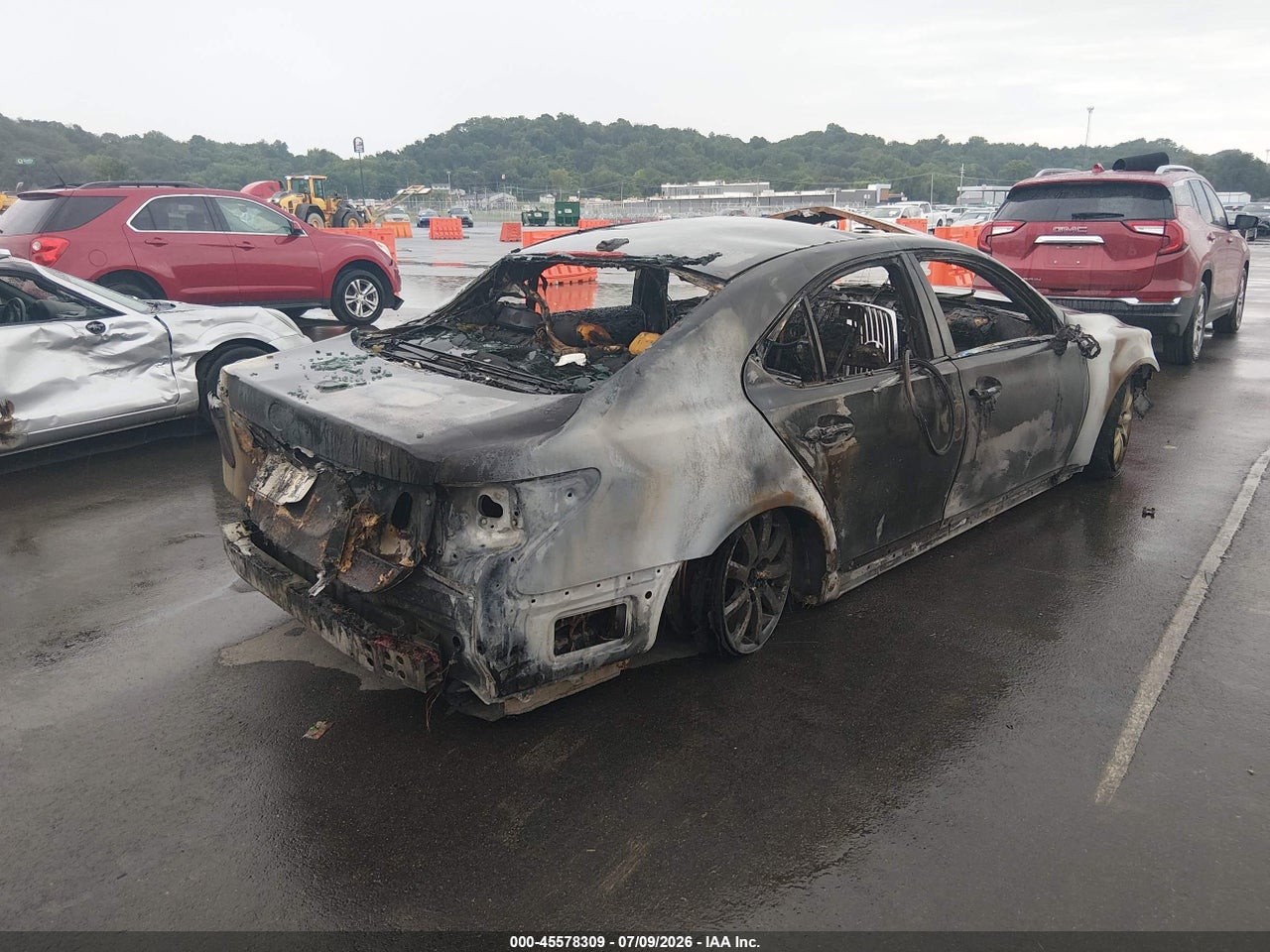 2008 LEXUS LS 460   · 4/10