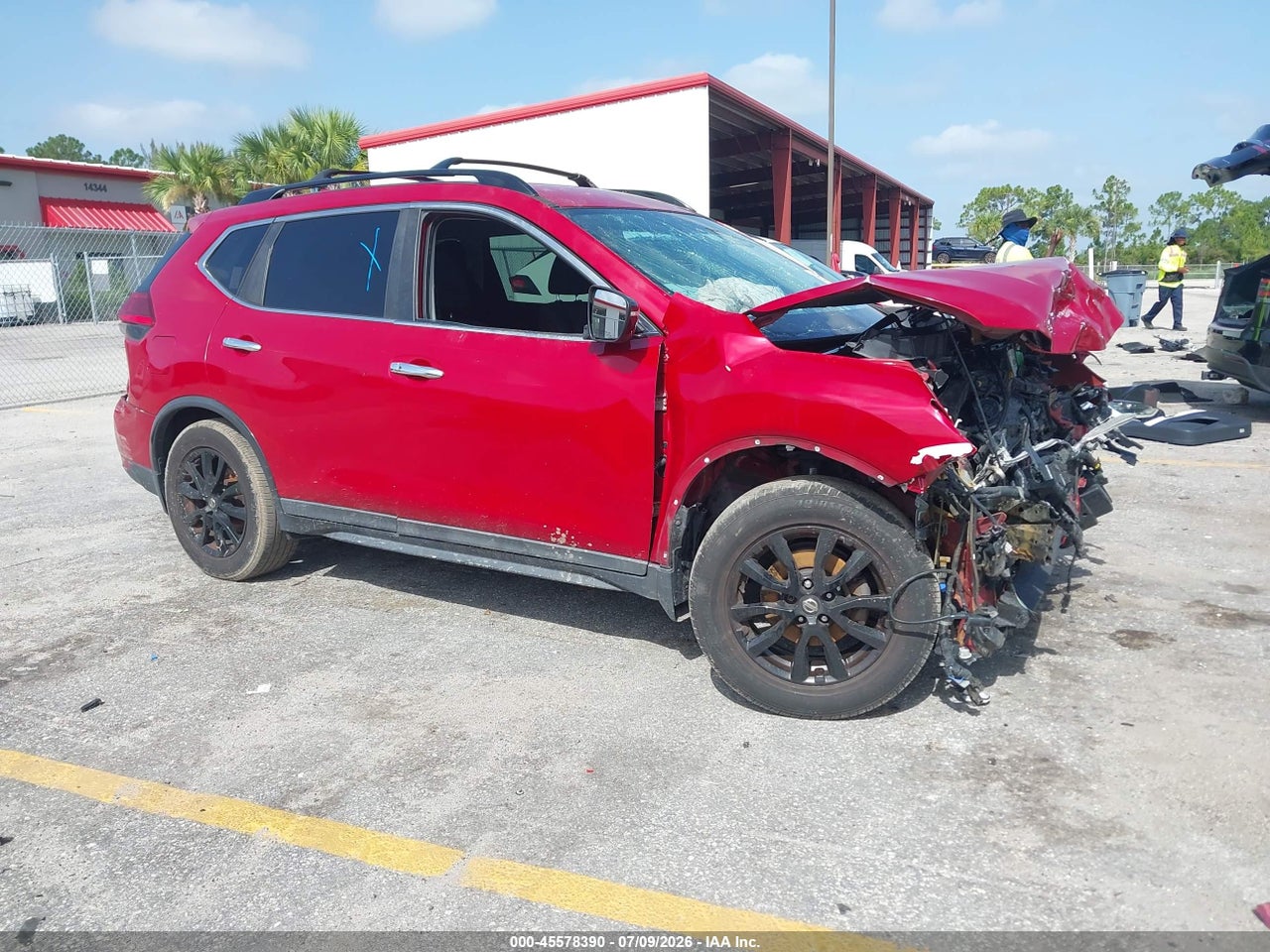 5N1AT2MT1HC****** · 2017 NISSAN ROGUE SV
