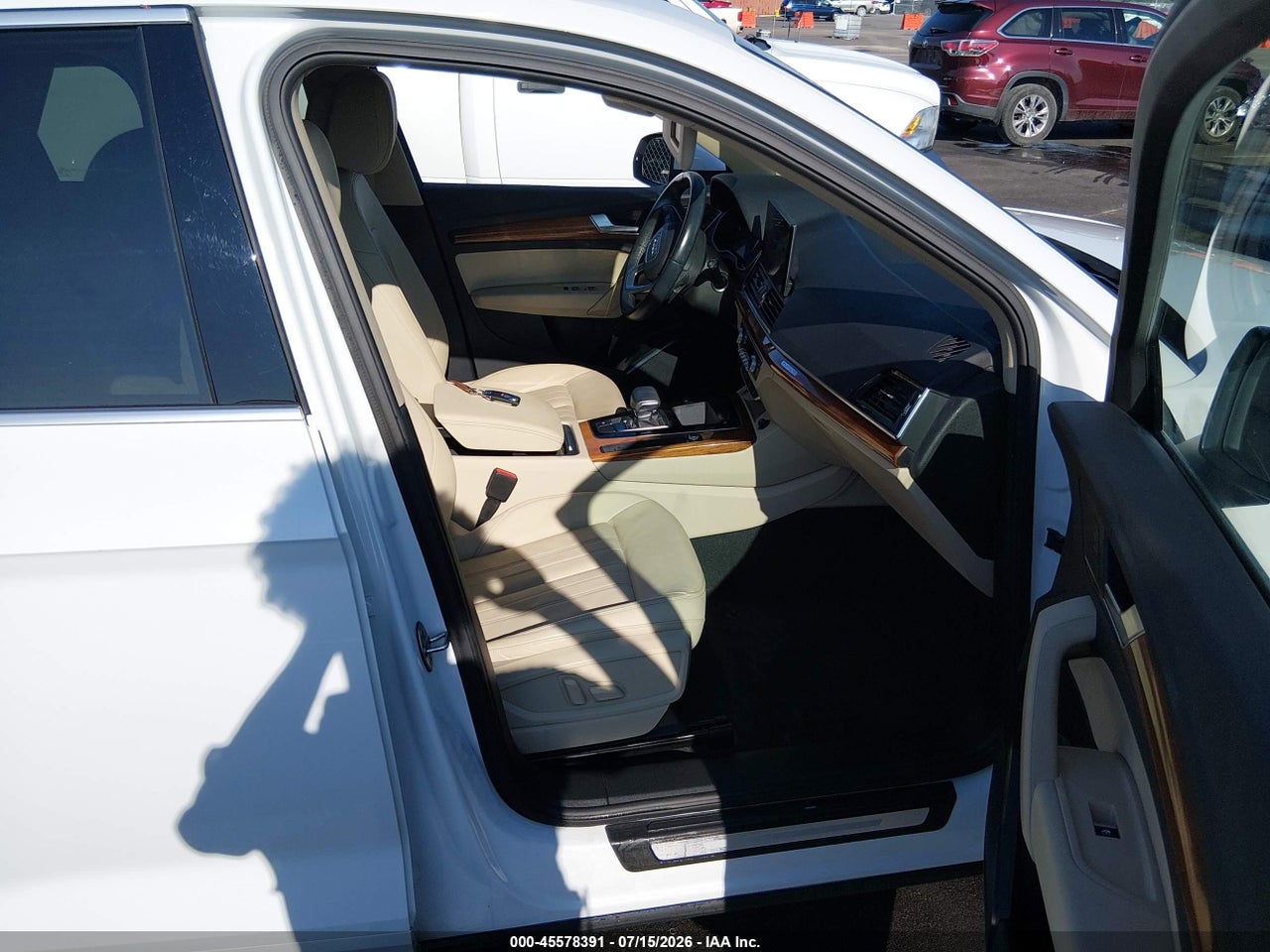 2022 AUDI Q5 PREMIUM 40 TFSI QUATTRO S TRONIC · 5/11