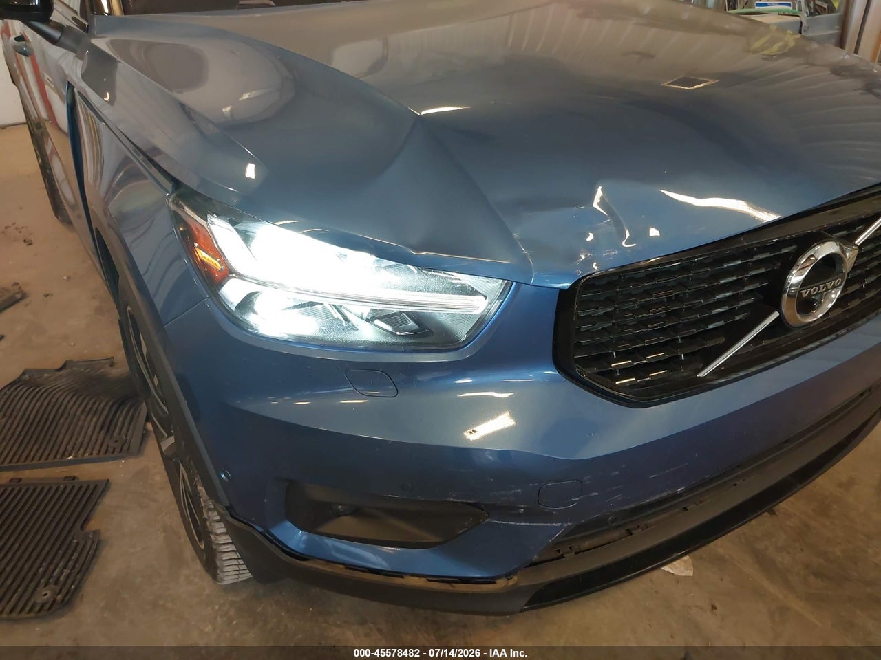 2019 VOLVO XC40 T5 R-DESIGN · 6/11