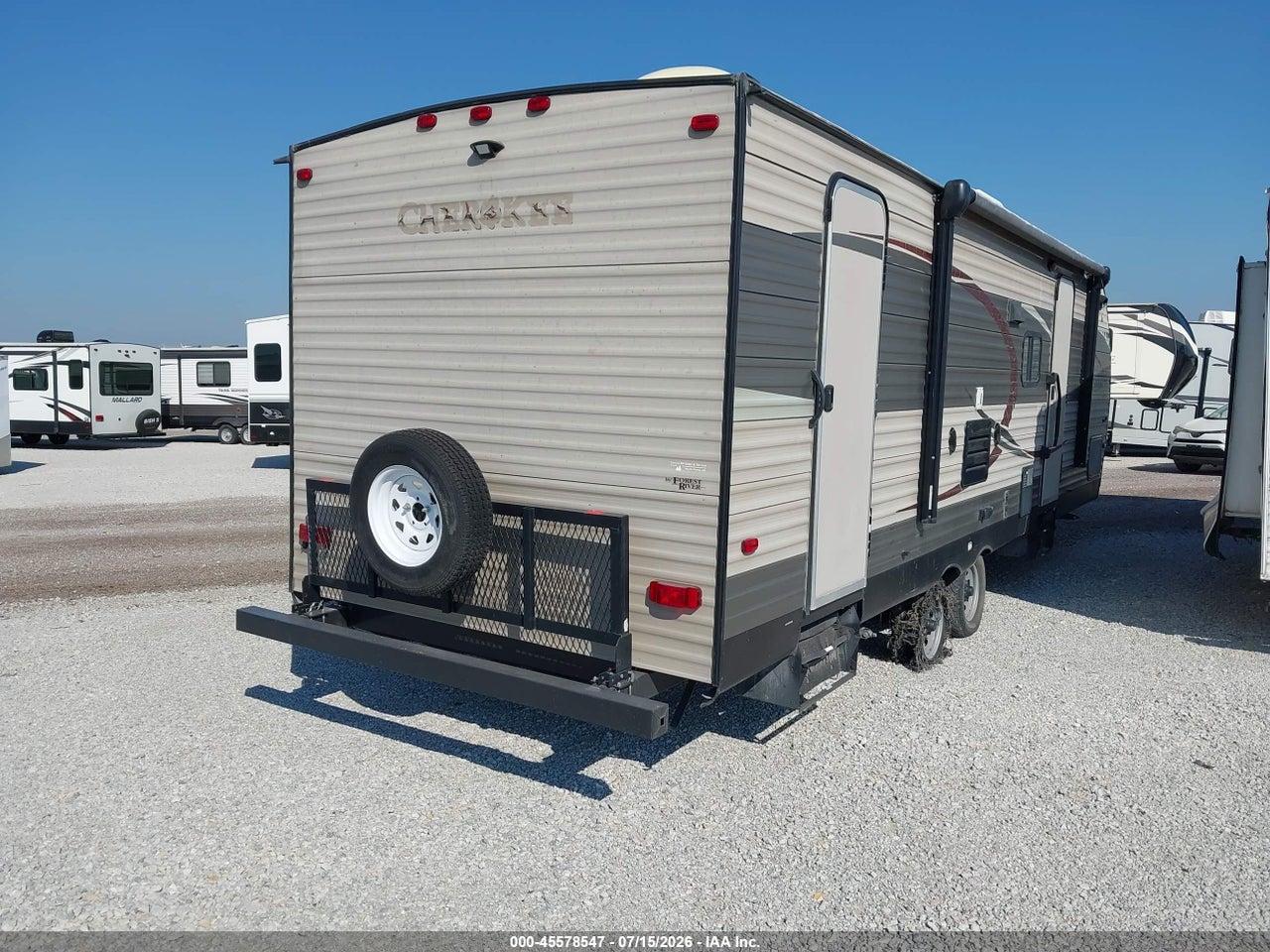 2015 FOREST RIVER CHEROKEE   · 4/11