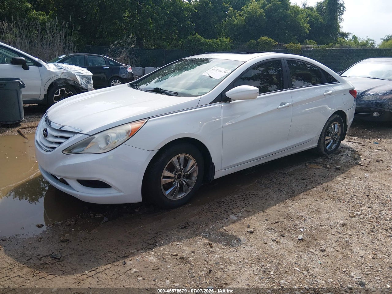 2011 HYUNDAI SONATA GLS · 2/11