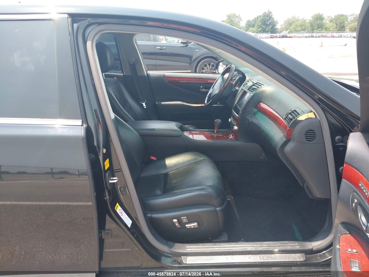 2011 LEXUS LS 460 L · 5/11