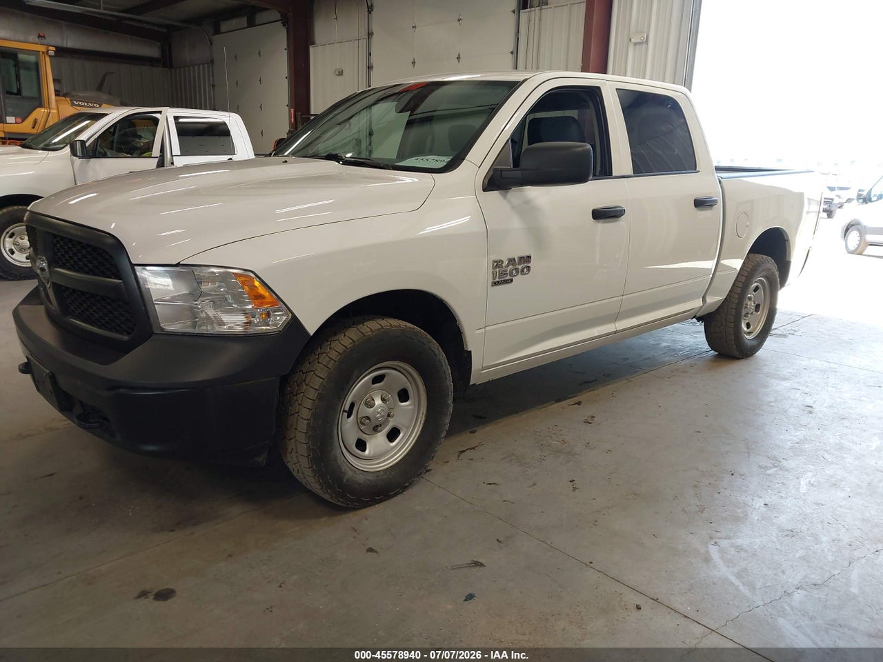 2019 RAM 1500 CLASSIC TRADESMAN  4X4 5'7 BOX · 2/11