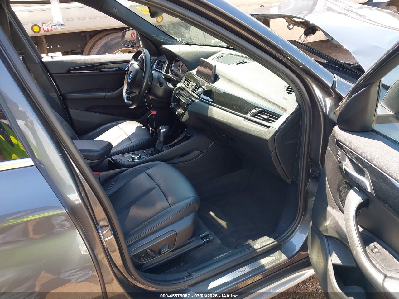 2018 BMW X1 SDRIVE28I · 5/11