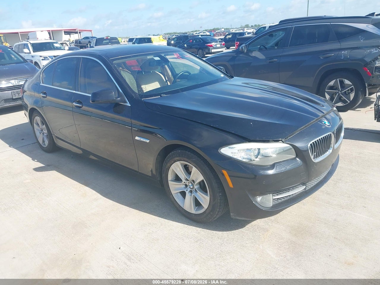 WBAXG5C59CD****** · 2012 BMW 528I