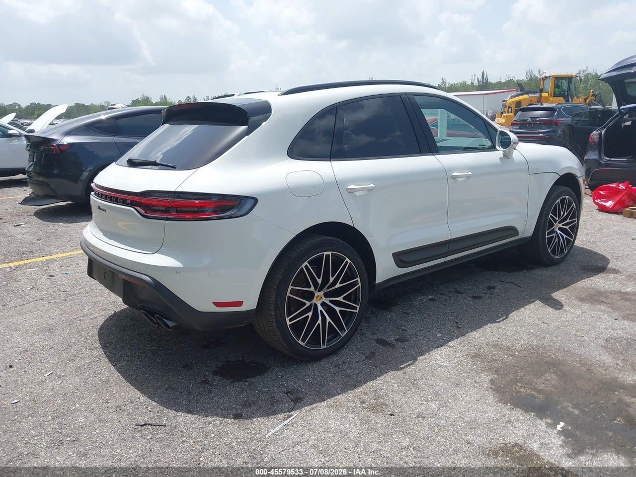 WP1AA2A51TL****** · 2026 PORSCHE MACAN T · 4/11