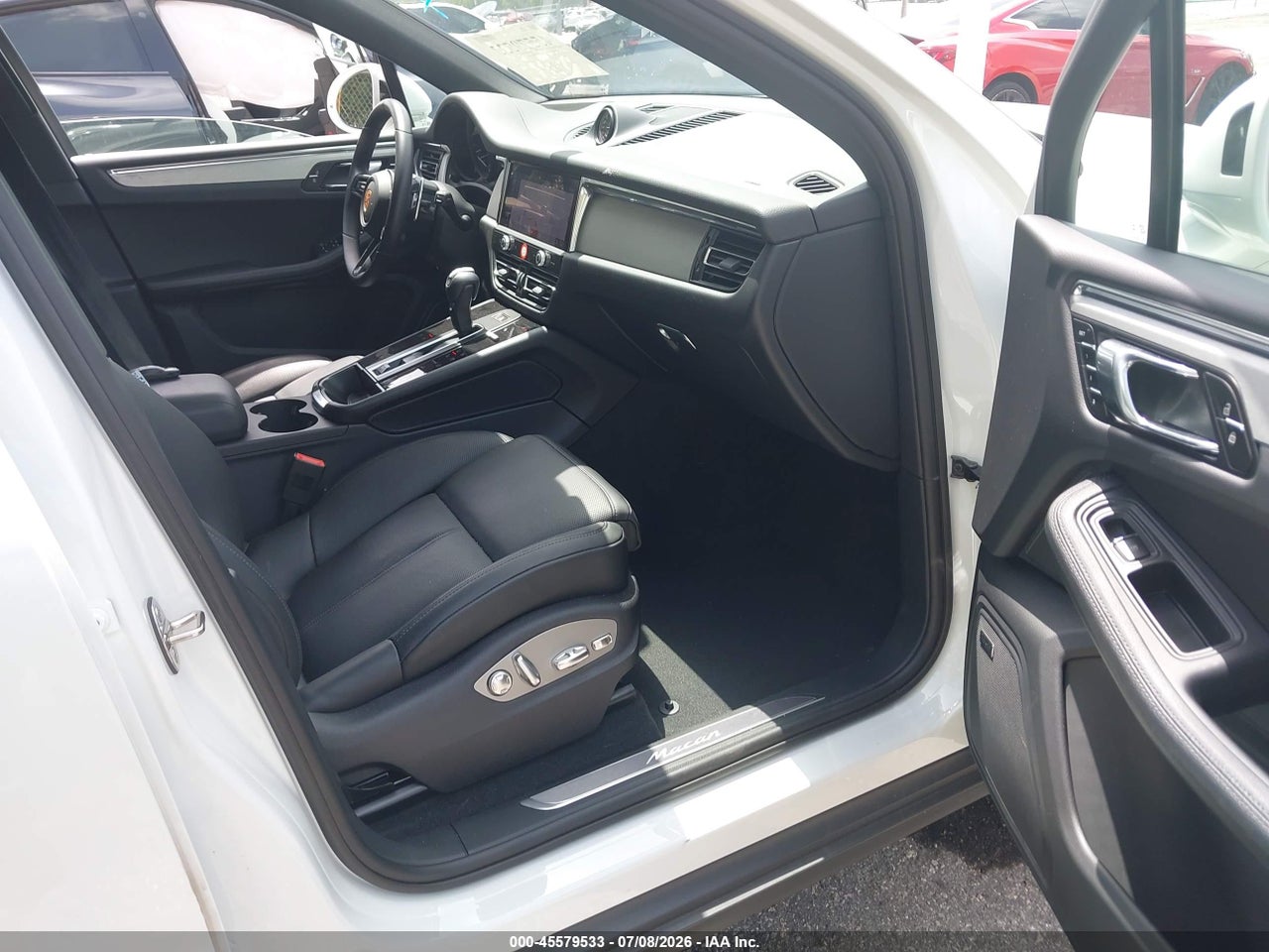 WP1AA2A51TL****** · 2026 PORSCHE MACAN T · 5/11