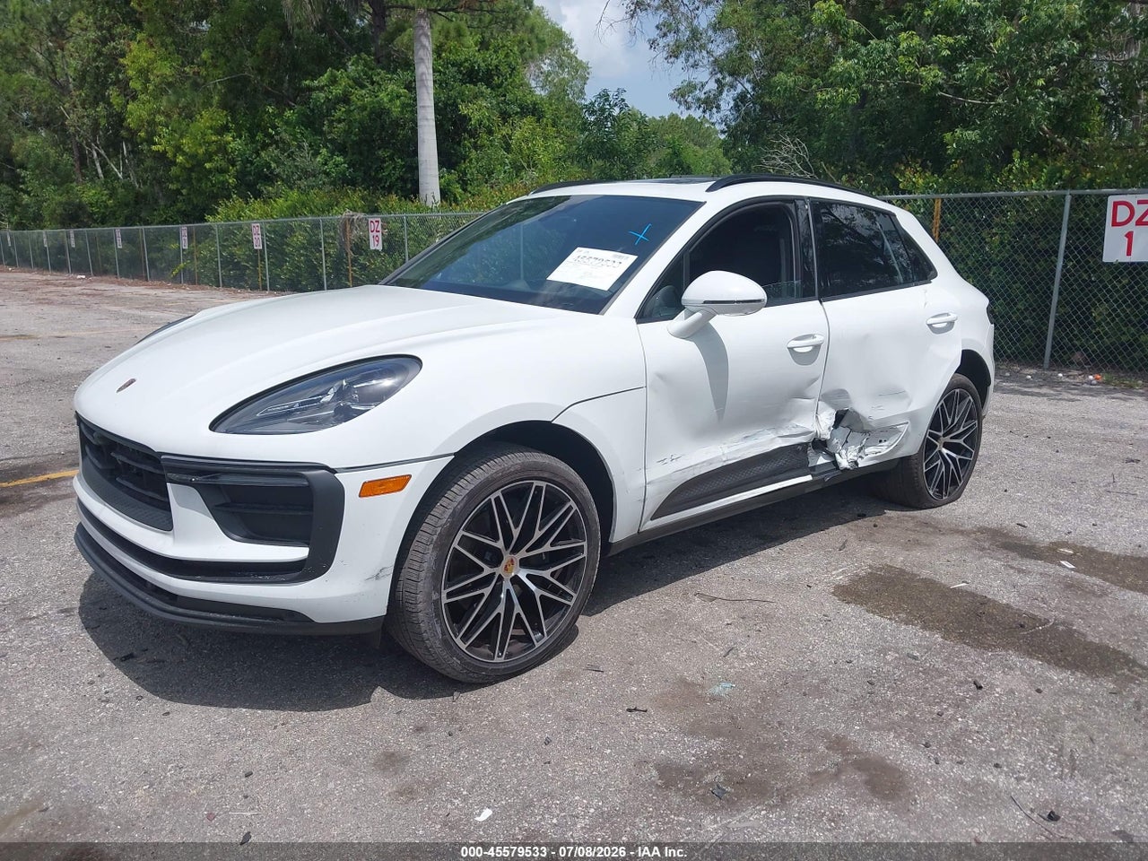 WP1AA2A51TL****** · 2026 PORSCHE MACAN T · 2/11