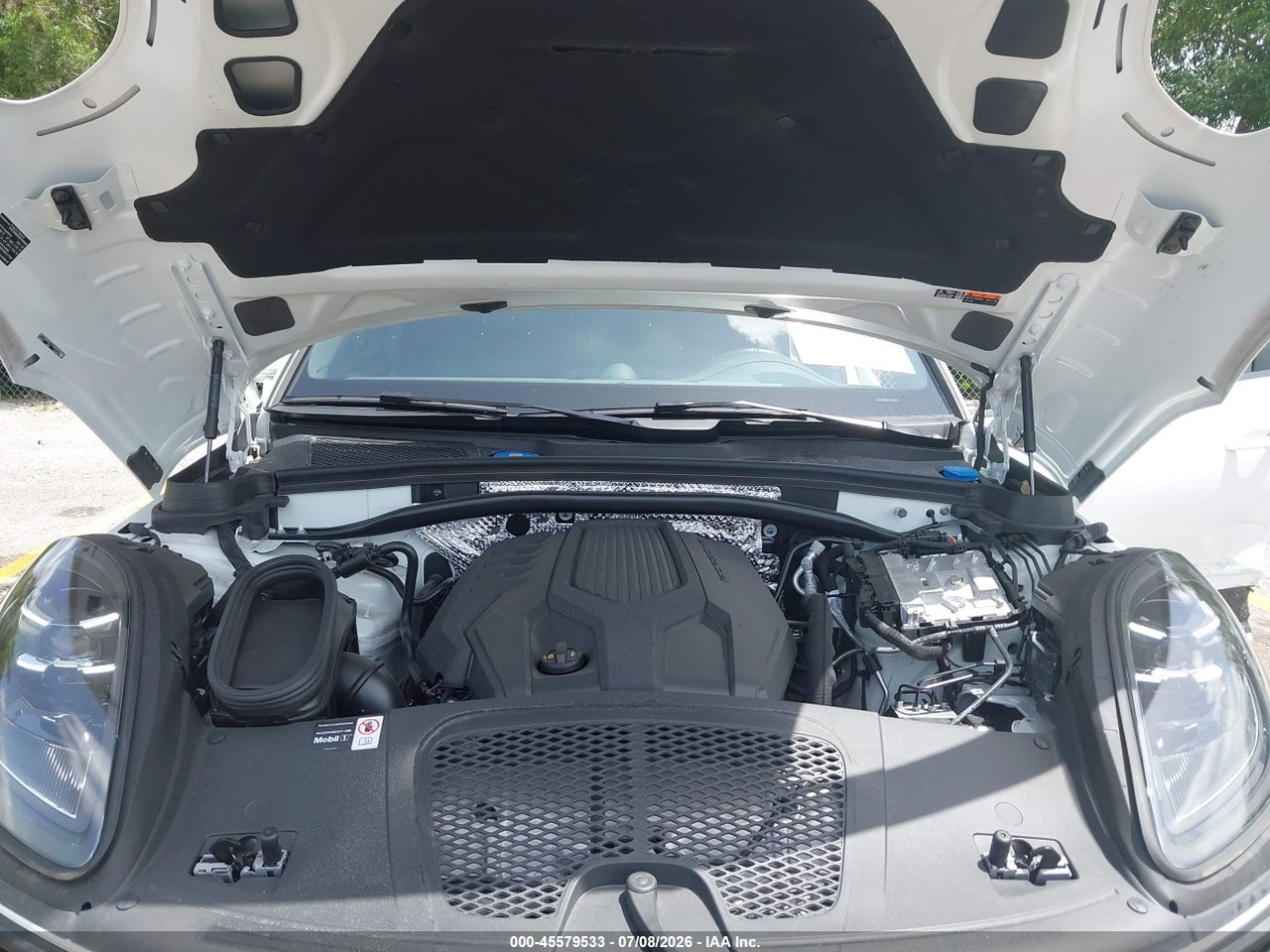 WP1AA2A51TL****** · 2026 PORSCHE MACAN T · 10/11
