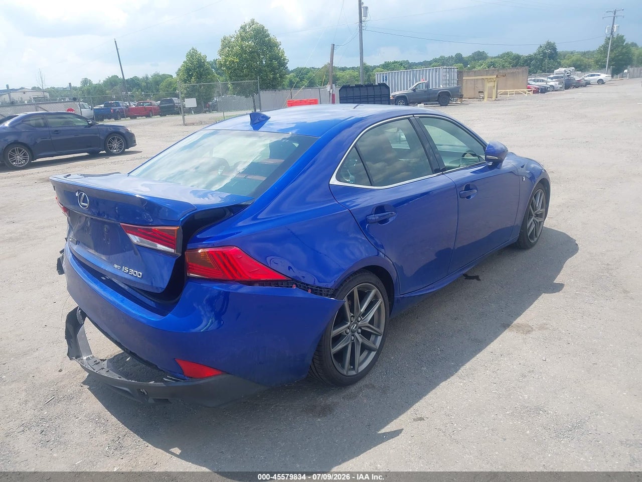 2017 LEXUS IS 300 · 4/11