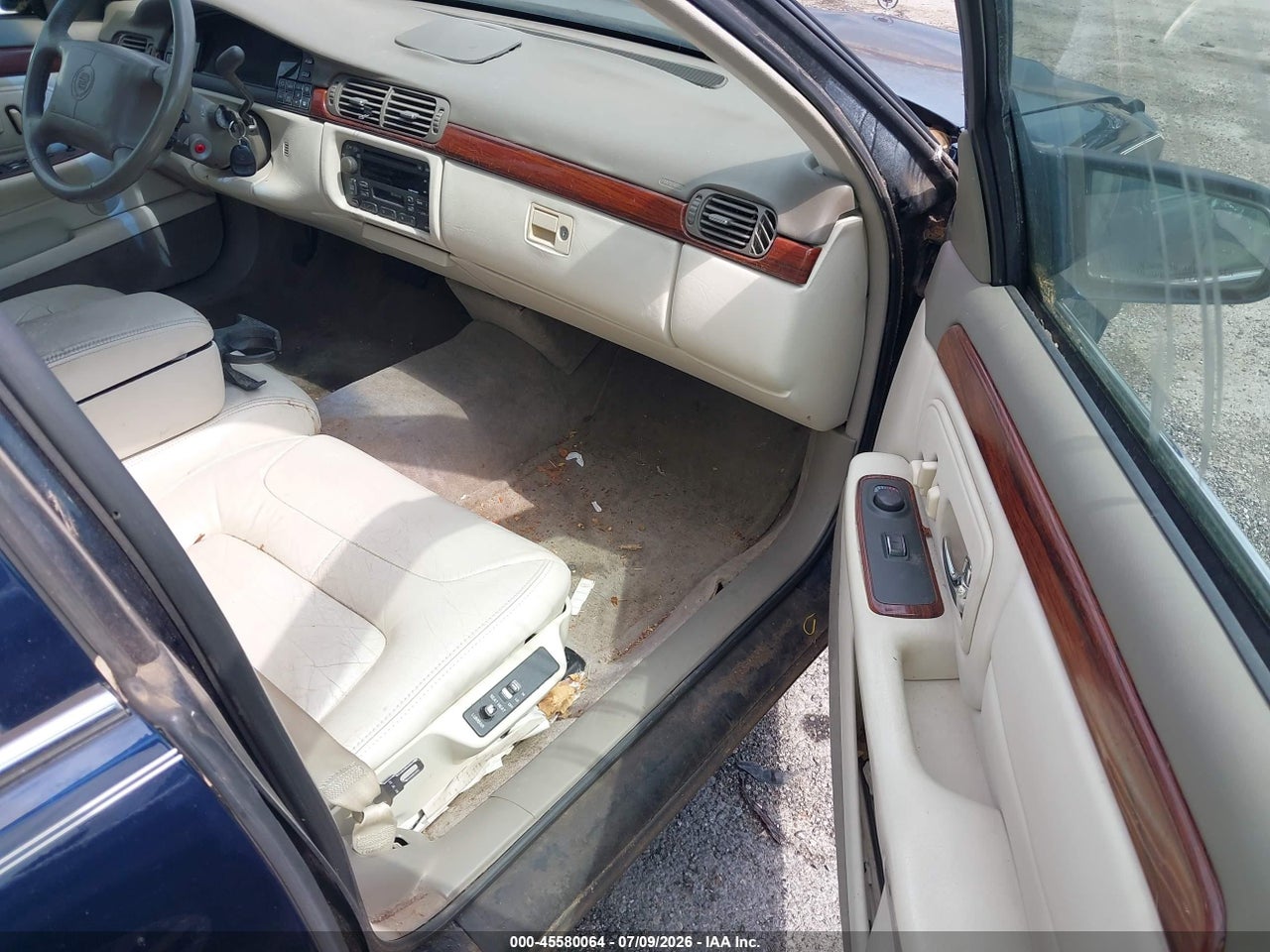 1999 CADILLAC DEVILLE STANDARD · 5/11