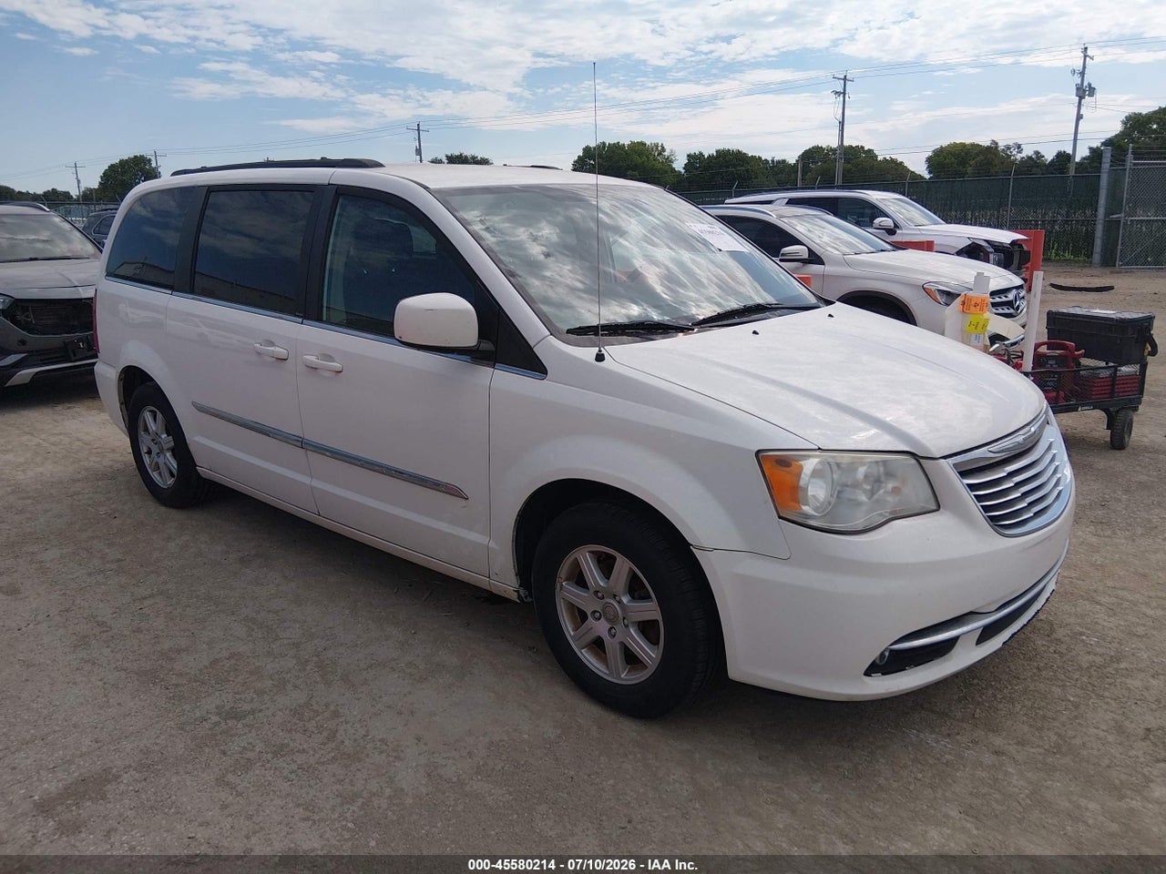 2A4RR5DG0BR****** · 2011 CHRYSLER TOWN &amp; COUNTRY TOURING