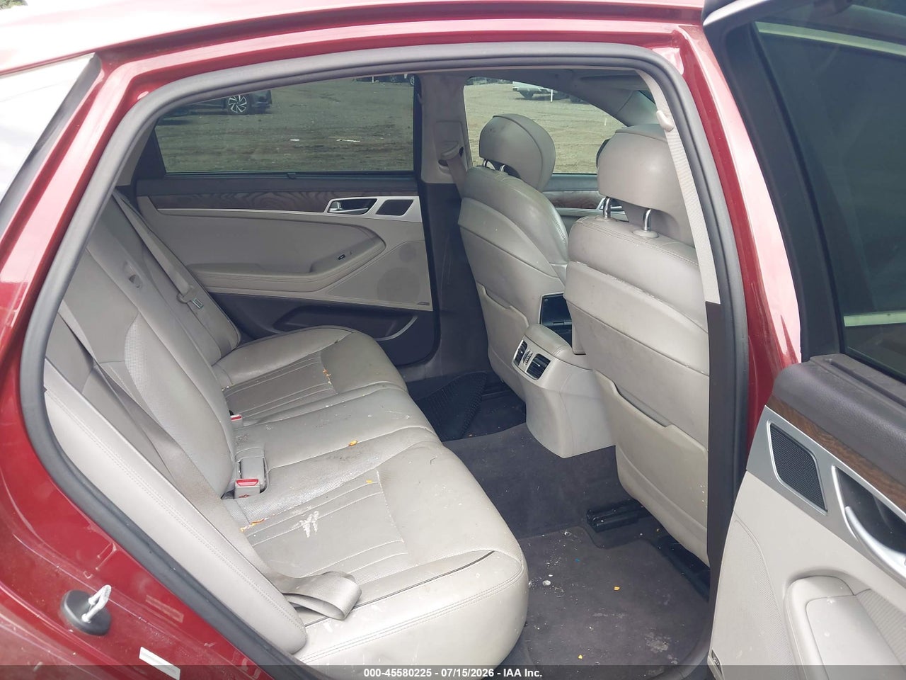 KMHGN4JE8FU****** · 2015 HYUNDAI GENESIS 3.8 · 8/11