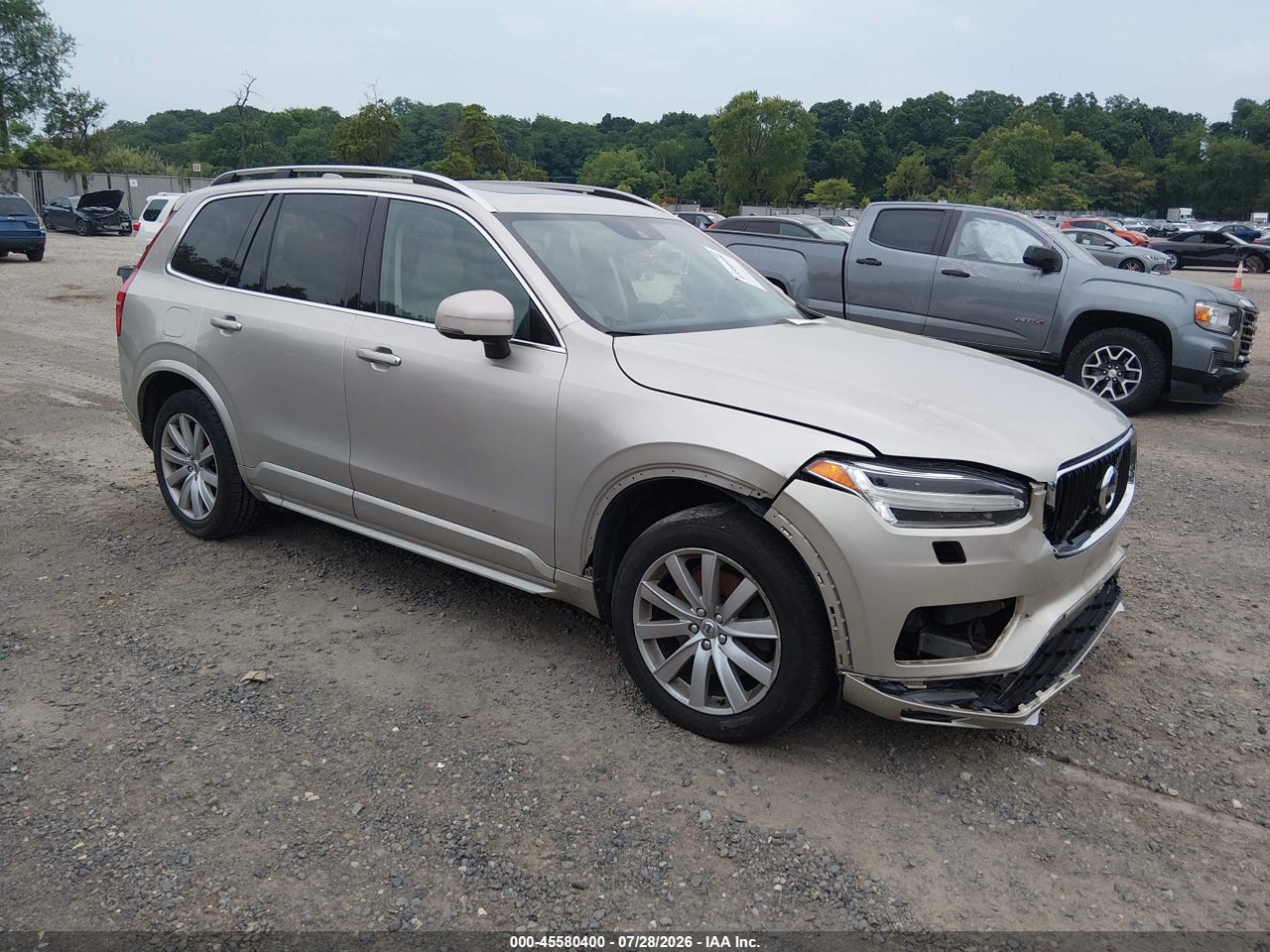 YV4A22PK9G1****** · 2016 VOLVO XC90 T6 MOMENTUM