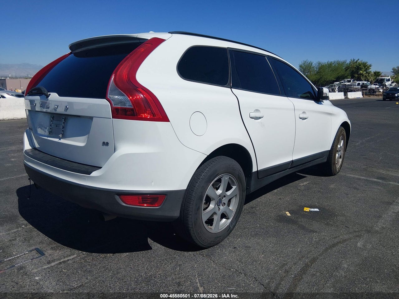 2010 VOLVO XC60 3.2 · 4/11