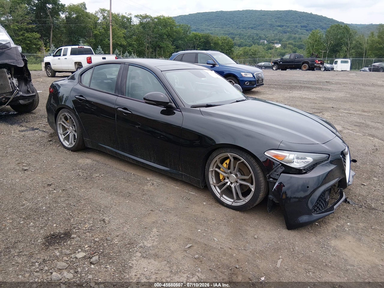 ZARFAECN4H7****** · 2017 ALFA ROMEO GIULIA TI RWD