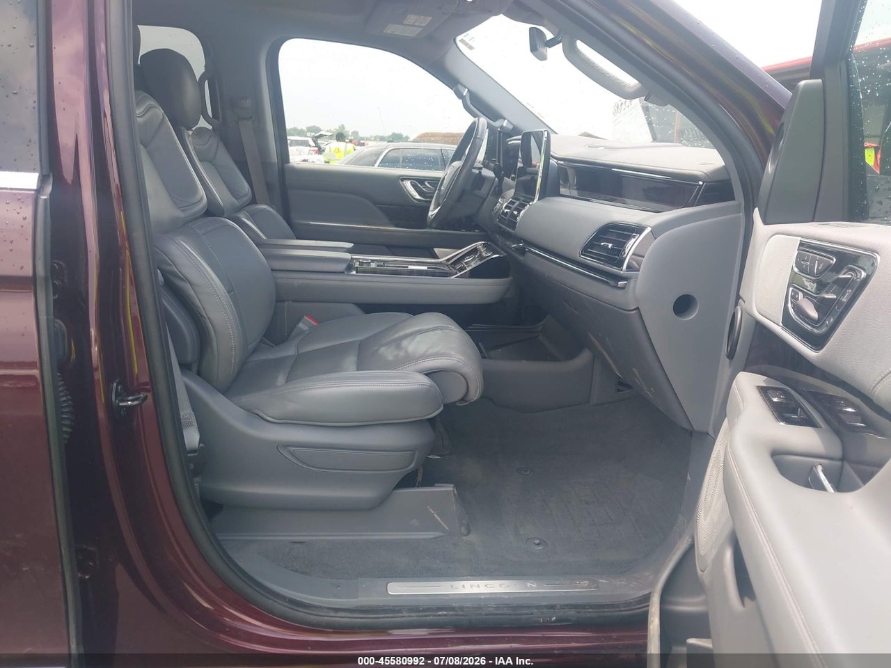 2021 LINCOLN NAVIGATOR RESERVE · 5/11