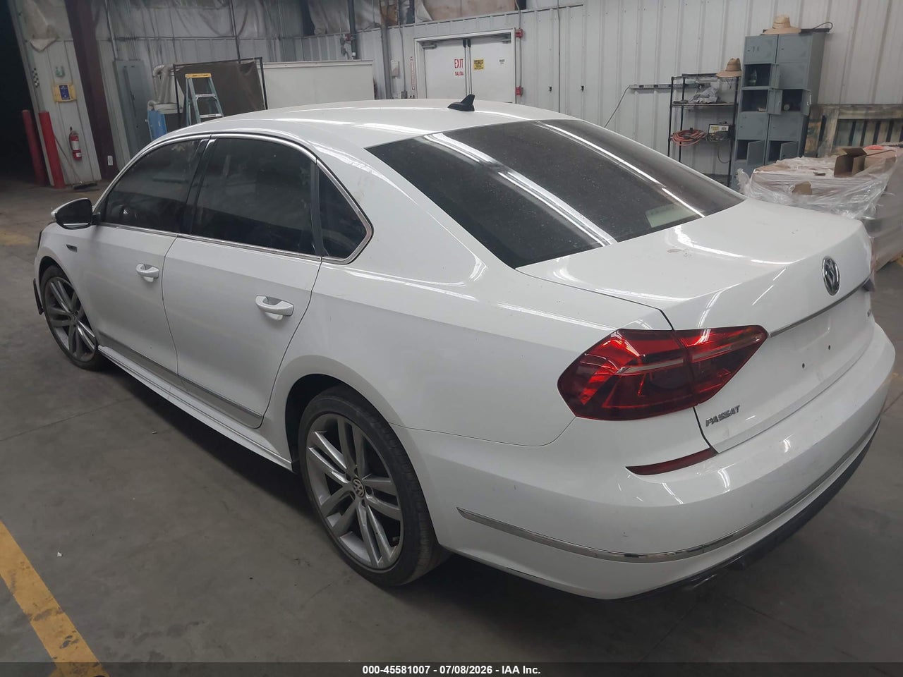 2017 VOLKSWAGEN PASSAT 1.8T R-LINE · 3/11