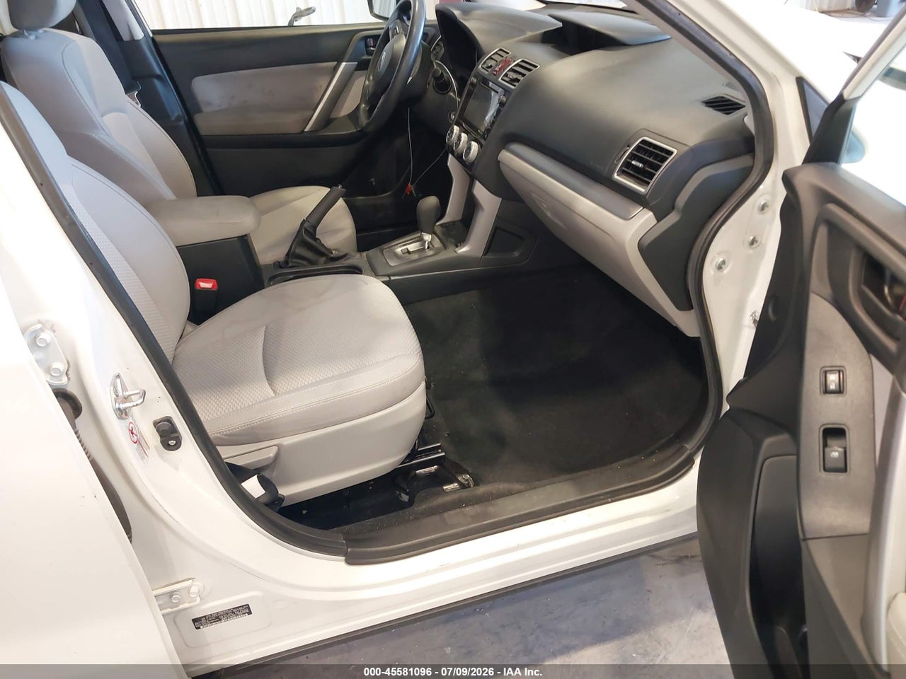 2016 SUBARU FORESTER 2.5I PREMIUM · 5/11