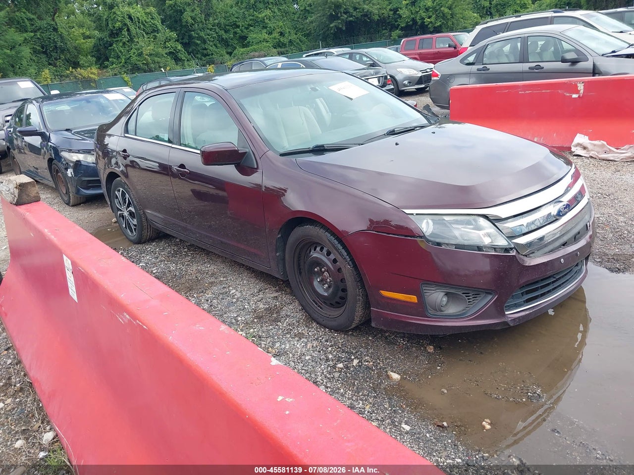 3FAHP0HA8BR****** · 2011 FORD FUSION SE