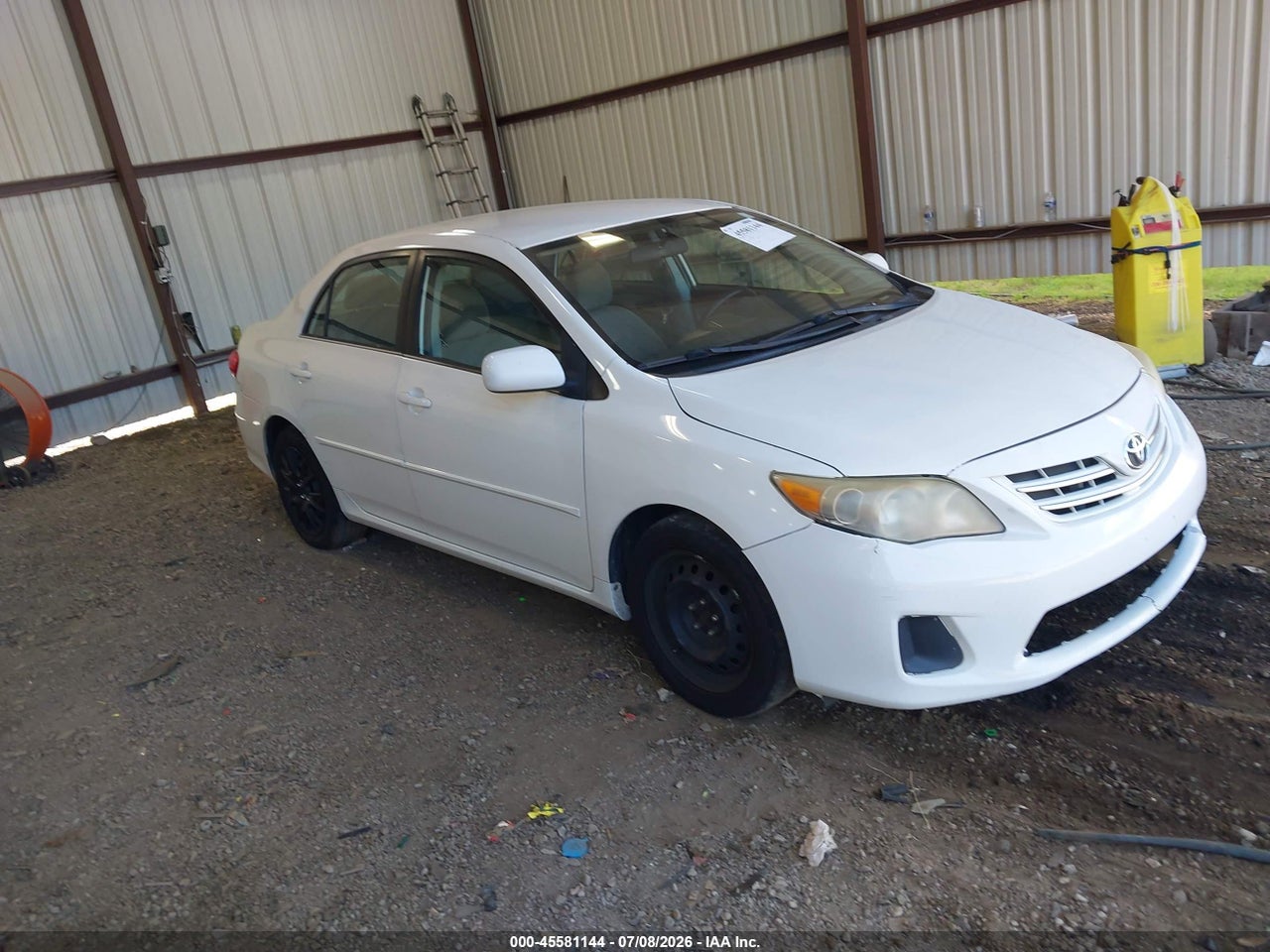 5YFBU4EE0DP****** · 2013 TOYOTA COROLLA LE