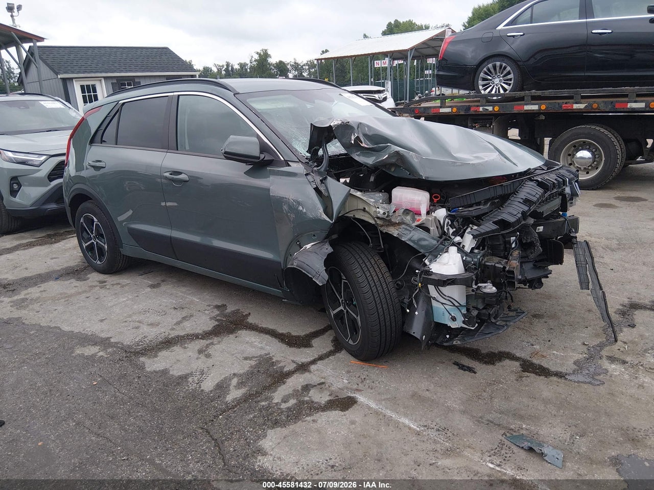 KNDCR3LE8S5****** · 2025 KIA NIRO EX