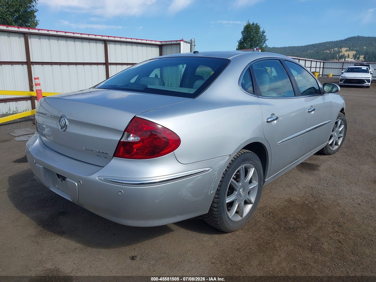 2005 BUICK LACROSSE CXS · 4/10