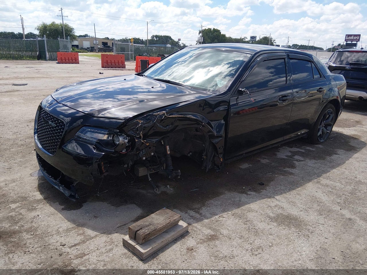 2023 CHRYSLER 300 300S · 2/11