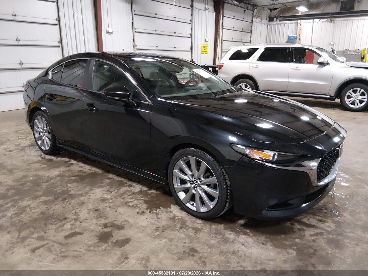 JM1BPACL6M1****** · 2021 MAZDA MAZDA3 PREFERRED