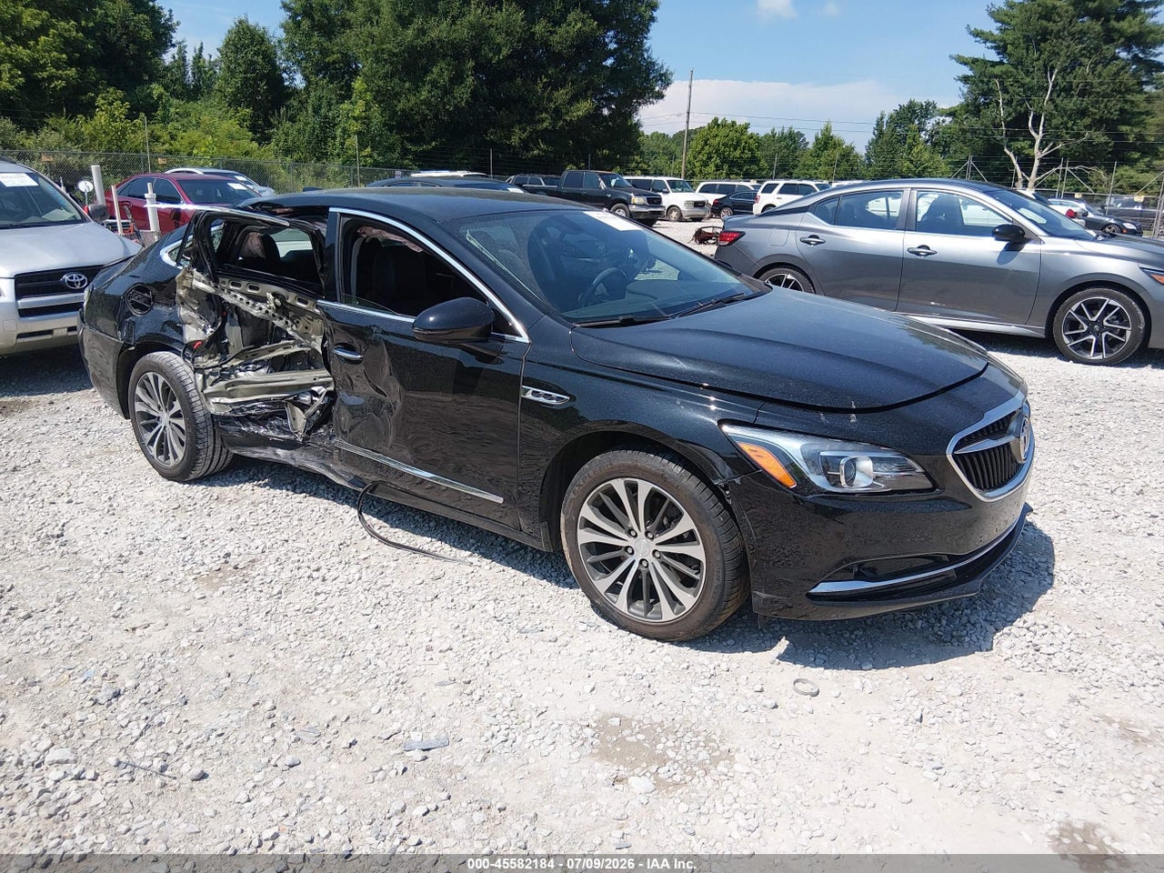 1G4ZP5SS4HU****** · 2017 BUICK LACROSSE ESSENCE