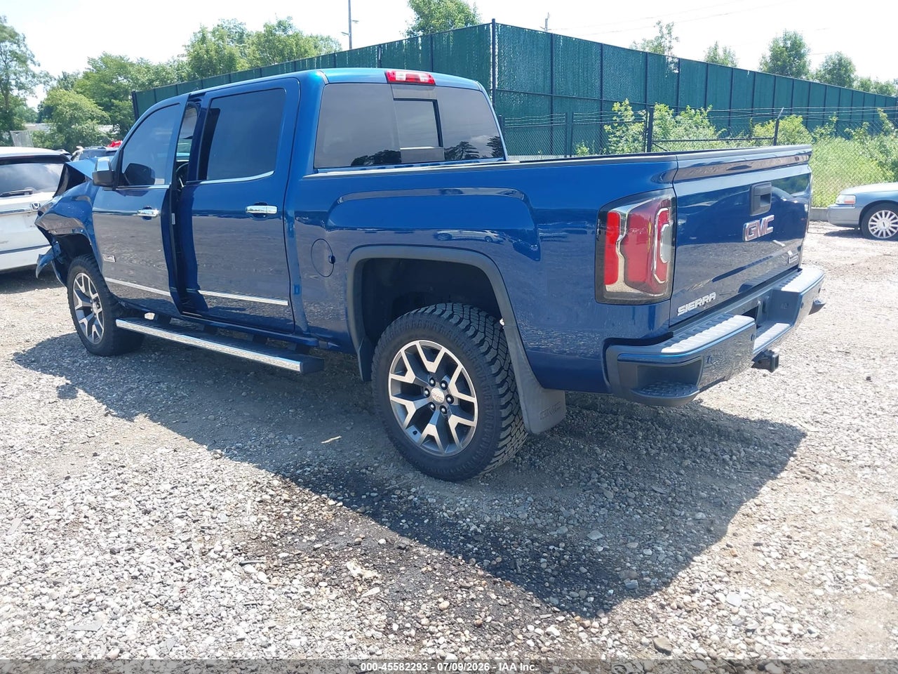 2016 GMC SIERRA 1500 SLT · 3/11