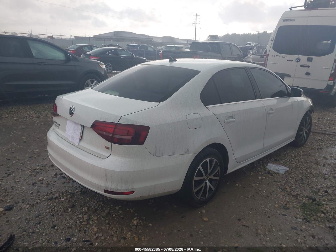 2017 VOLKSWAGEN JETTA 1.4T SE · 4/10