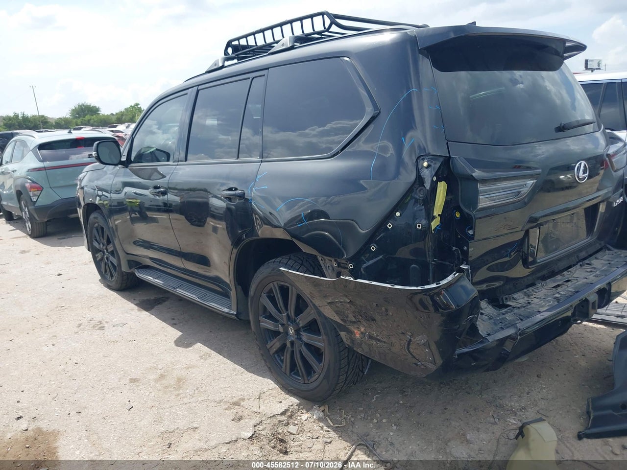 2019 LEXUS LX 570 THREE-ROW · 3/11